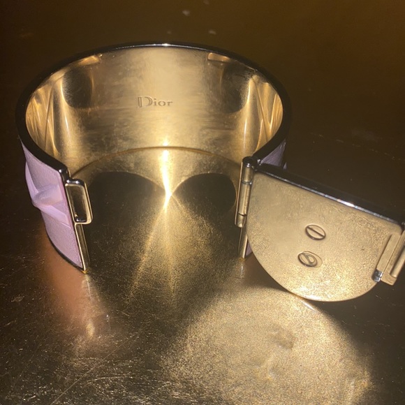 DIOR 💯% authentic diorama pink metal/leather cuff - Picture 11 of 13